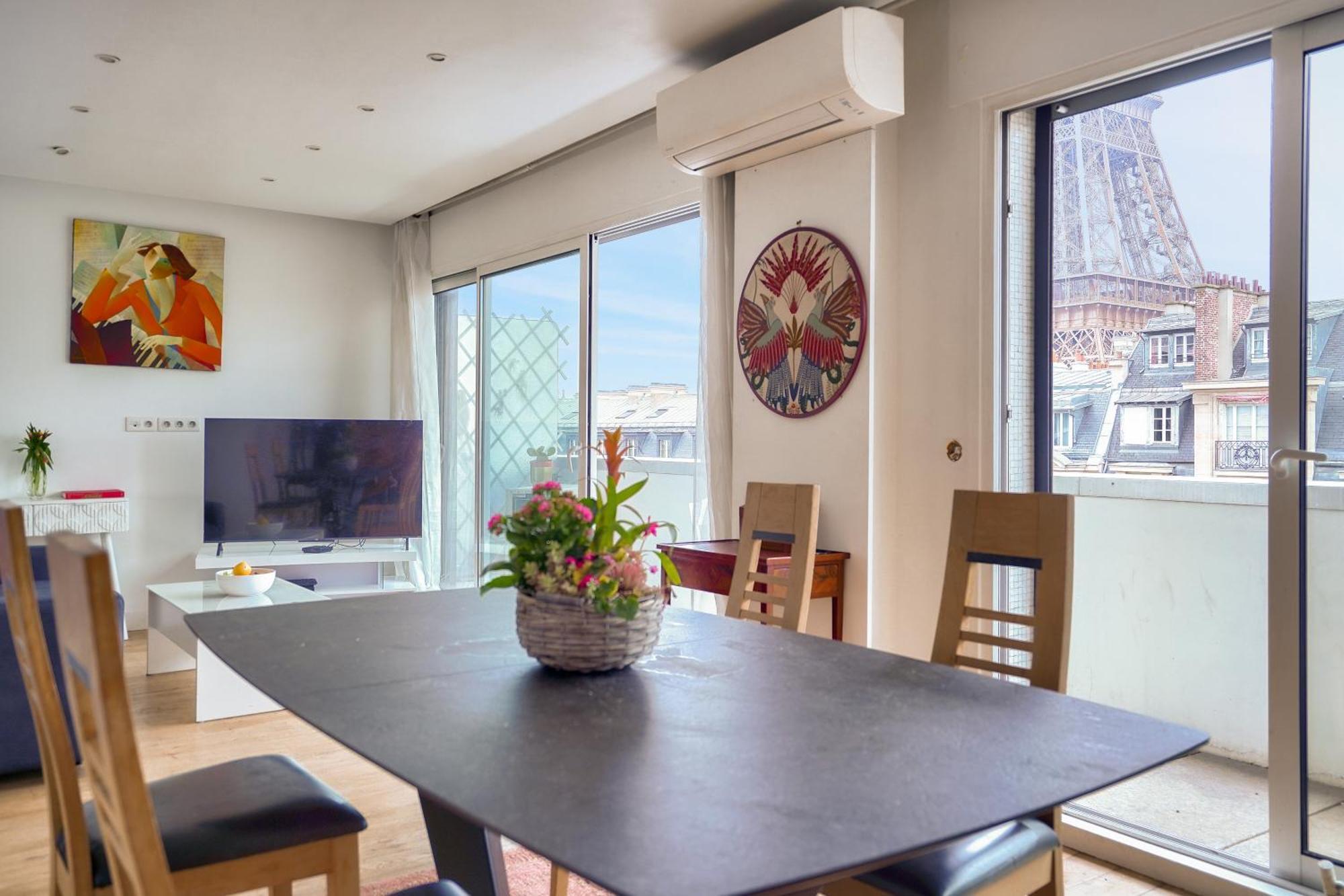 Magnifique 80 M2 Face Tour Eiffel Apartment *